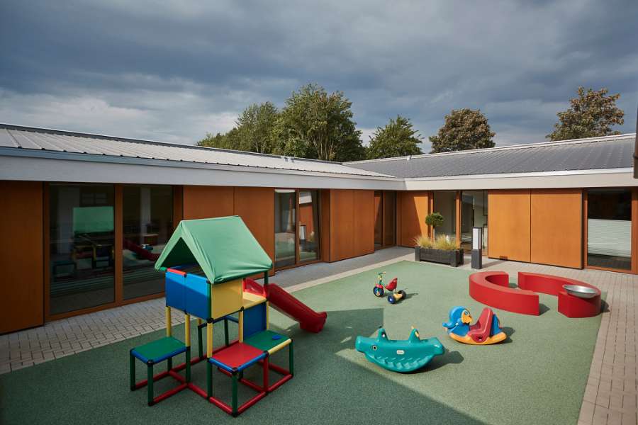 Colourful kindergarten made for kids, Schöne Aussicht 2, 33181 Bad Wünnenberg